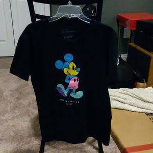EUC neff Mickey Mouse tee sz M